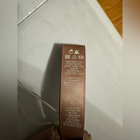 Skims Faux Leather Scoopneck Bodysuit- Sienna 3X NWT! - Picture 7 of 15